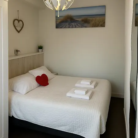 Quarto em Acomodações Particulares Con Bano Privado Y Mini-cocina Privada En Casa Particular, Acceso Independiente *